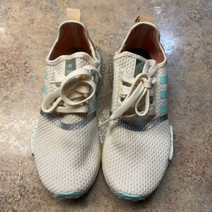 Adidas Women’s shoes Star Wars The Mandolorian NMD R1